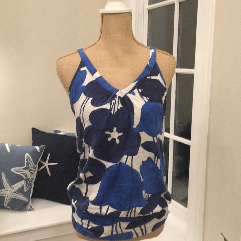 💙 American Eagle Outfitters Floral Tank Top